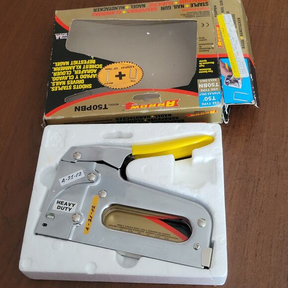 Vintage  ,lArrow Fastener T50PBN Heavy Duty Tacker And Brad Nailer - Picture 3 of 8